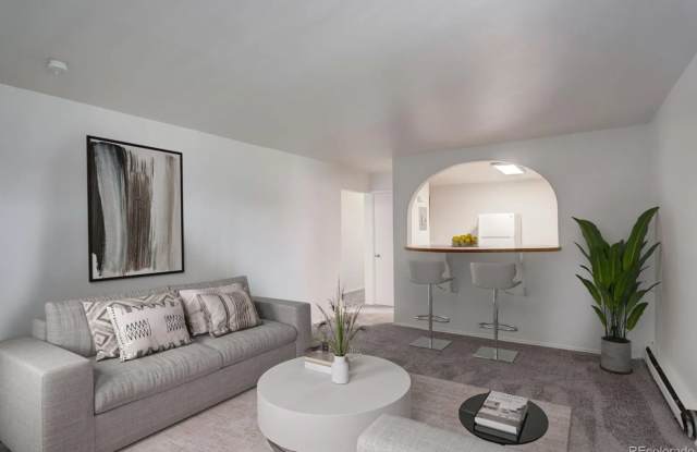 Spacious  Remodeled 3-Bedroom Corner Unit - Prime Location Near Sheridan! photos photos