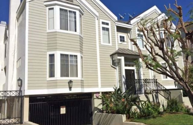 10627 MOORPARK Street - 10627 W Moorpark St, Los Angeles, CA 91602