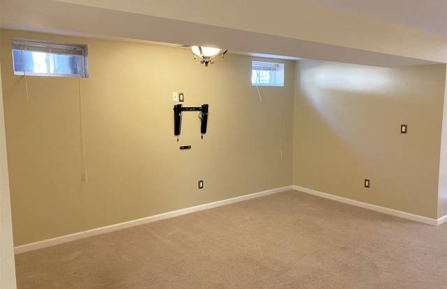 6608 Cork Tree Way Gallery 2