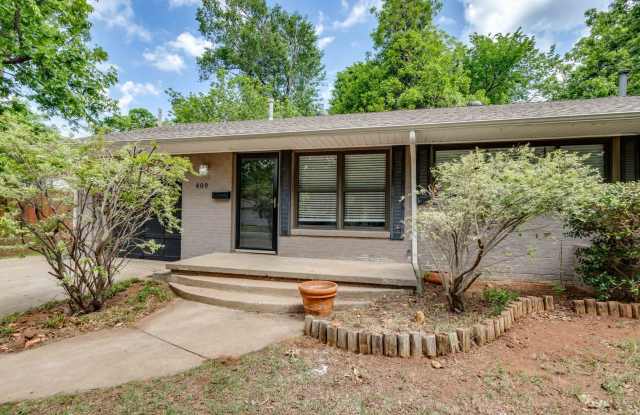 Spacious mid-century ranch home in Clegern photos photos