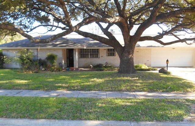 6034 GRAND PT - 6034 Grand Pt, San Antonio, TX 78239