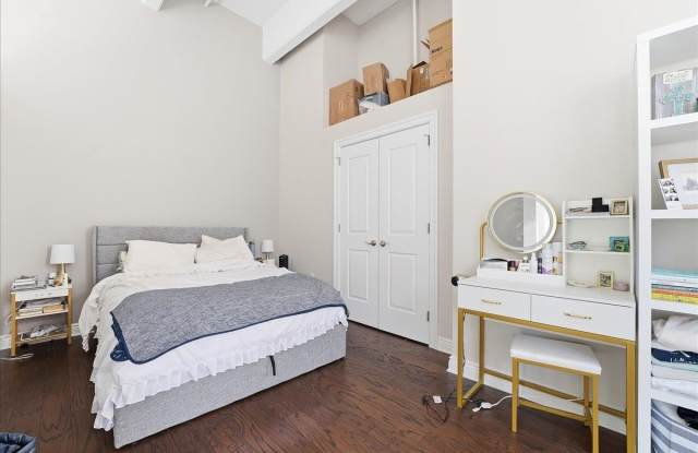 1500 HUDSON ST photos photos