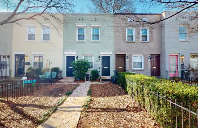 409 17th St SE photos photos