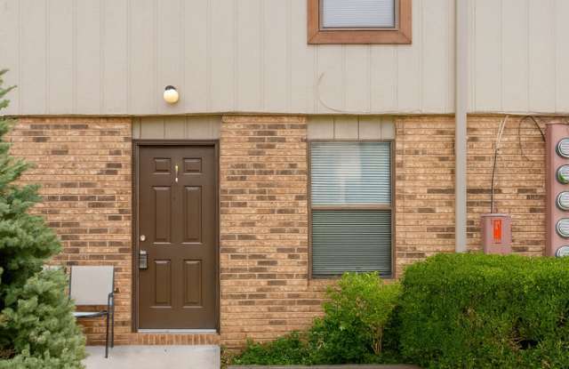2512 Elmwood Parkway photos photos
