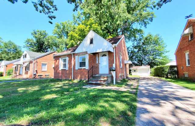 3 Bed - 1.5 Bath Cape Cod for Rent Gallery 1