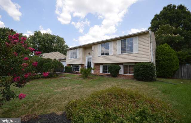 7011 VANTAGE DRIVE - 7011 Vantage Drive, Groveton, VA 22306