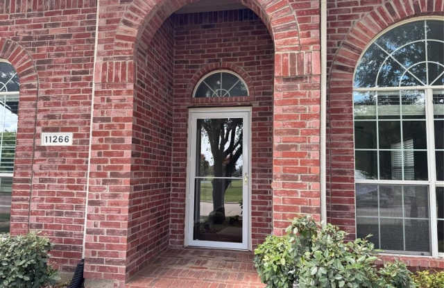 11266 Round Mountain Drive Gallery 3