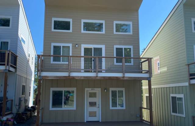 3 Bedroom Close to Town photos photos