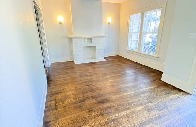 711 Baylor St - 1 photos photos