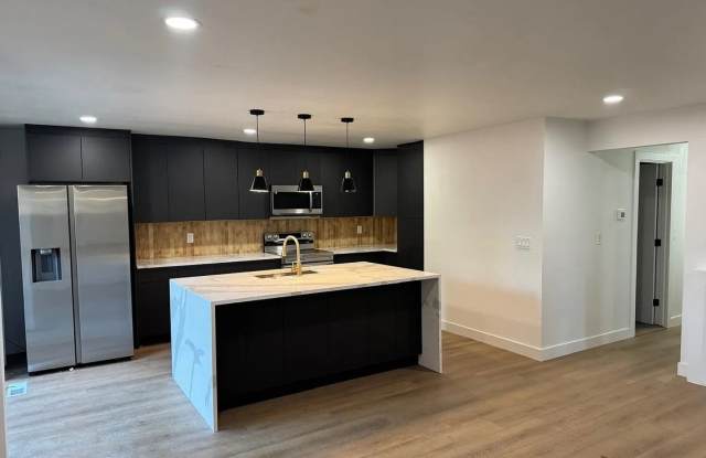 Newly Remodeled 3-Bedroom Bellevue Home with Modern Updates photos photos
