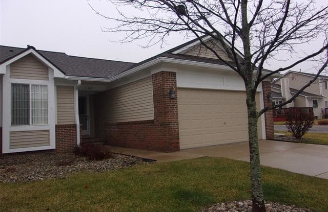21749 LINCOLN Drive - 21749 Lincoln Street, Rockwood, MI 48173