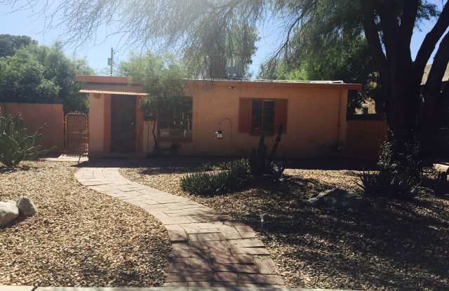 Charming Sam Hughes! photos photos