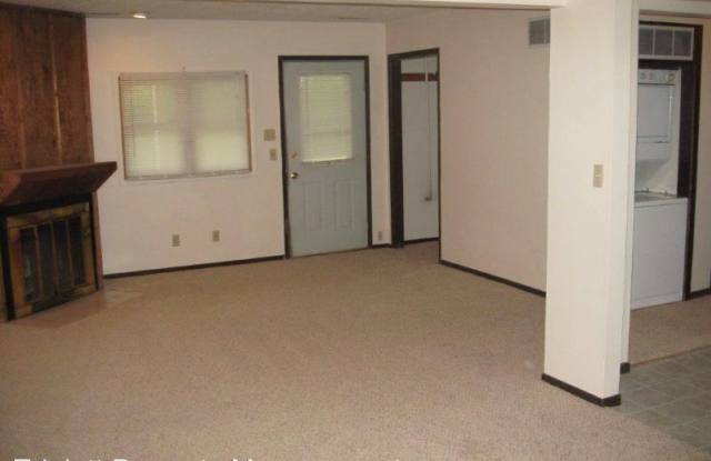 1236 Michigan Avenue Gallery 3