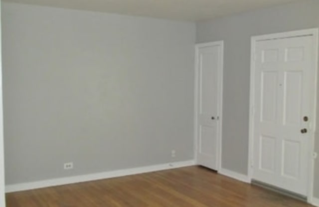 425 BRYN MAWR DR Gallery 2