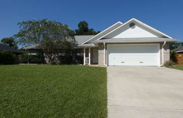 Charming 3-Bedroom Home photos photos