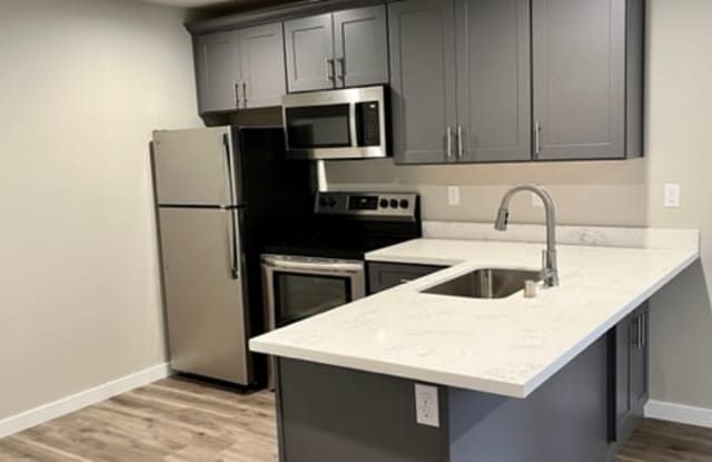 927 South Cushman Avenue - B - 927 South Cushman Avenue, Tacoma, WA 98405