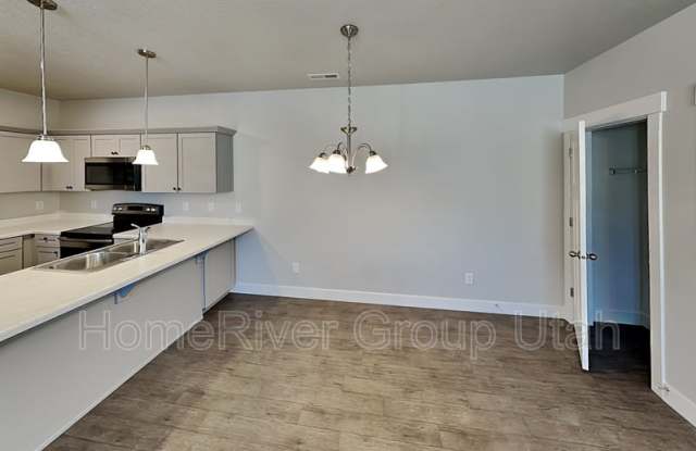 1348 N 3830 W Gallery 4
