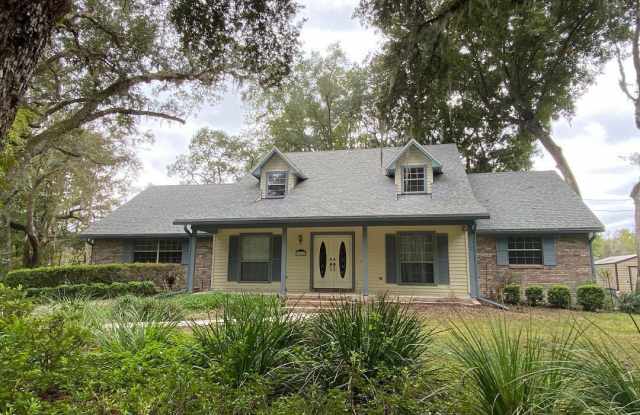 2866 OAKLAND DR Gallery 2