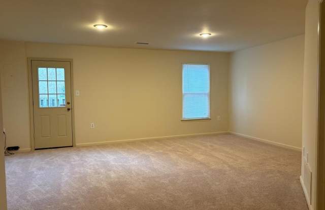 5604 GRESHAM LN Gallery 4