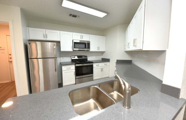 Yorkshire Village Apartments Gallery 3