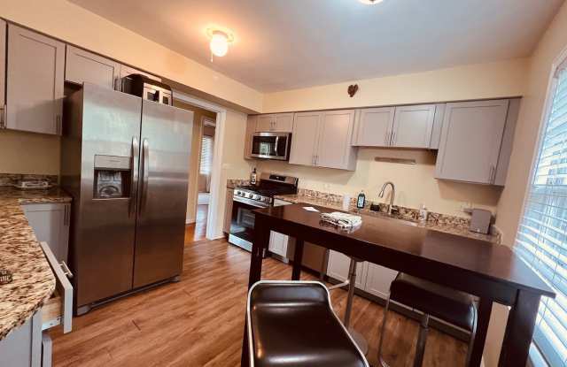 1725 Happ Road Gallery 2