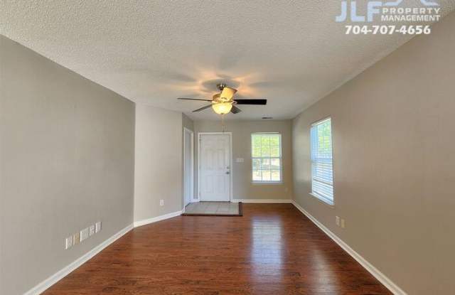 3058 Champion Lane Southwest Gallery 2