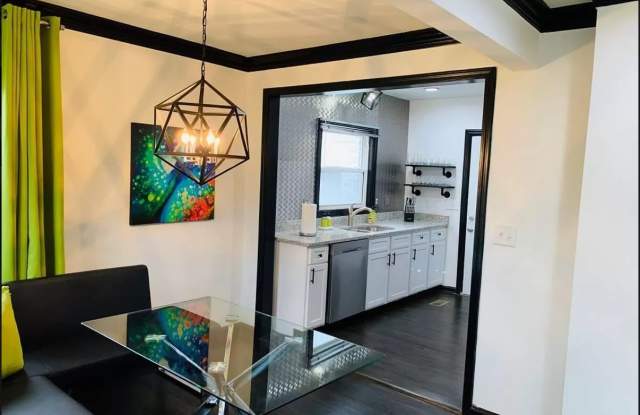 2665 Elsinore Street Gallery 4