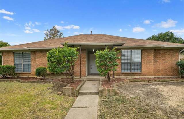 2427 Deer Run - 2427 Deer Run, Lewisville, TX 75067