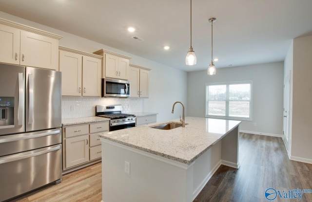 130 Huffman Street - 130 Huffman Street, Hazel Green, AL 35750