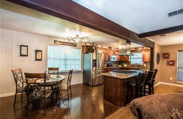1933 Aliso Road Gallery 3
