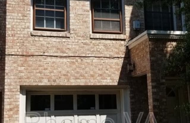 3749 Kanawha St NW photos photos