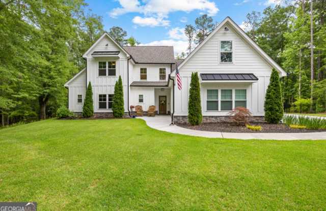 STUNNING 4 bedroom, 4.5 bathroom home near Trilith Studios and in the Whitewater District! photos photos