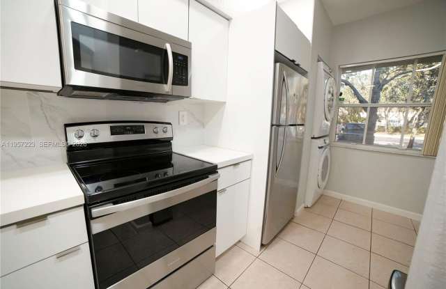 8360 SW 27th St photos photos