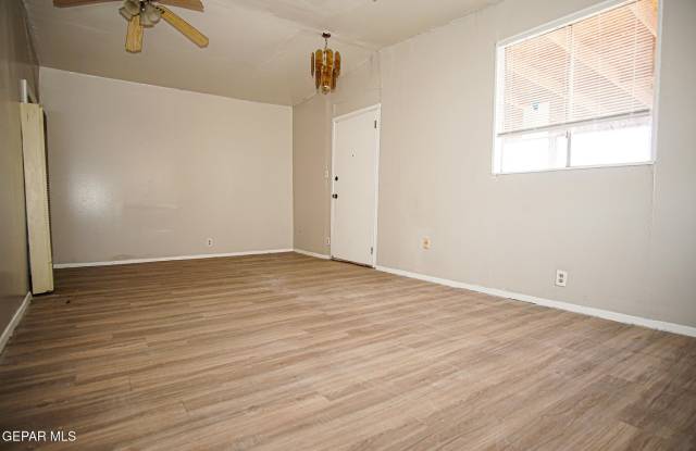 7161 Dale Road Gallery 3