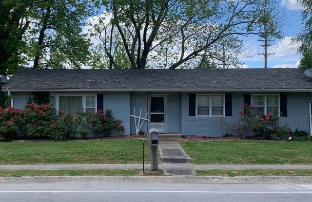 Cute home on SouthWest side of Carbondale - 2000 West Sunset Drive, Carbondale, IL 62901