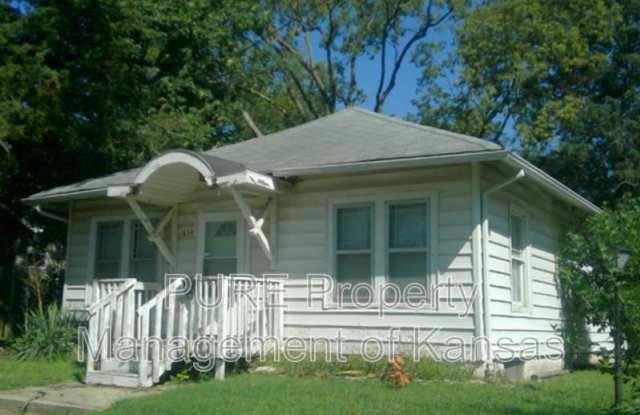 1834 SW Willlow Ave. - 1834 Southwest Willow Avenue, Topeka, KS 66606