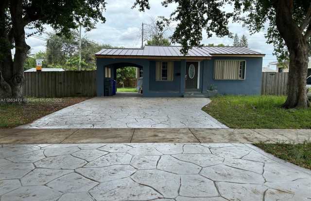 2551 Wiley St photos photos