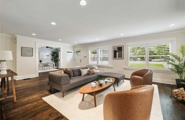 2251 Fairhaven Circle NE Gallery 2