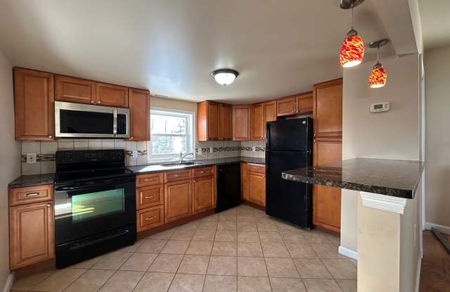 1045 Bristol Pike photos photos