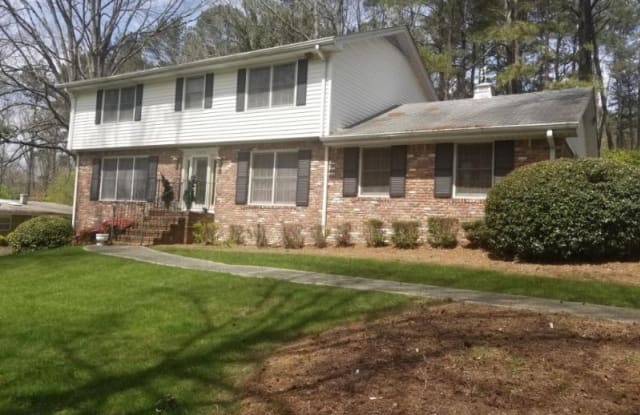 3215 Kingsdale Dr SW - 3215 Kingsdale Drive Southwest, Atlanta, GA 30311