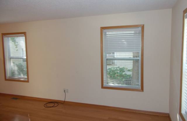 Spacious 3 Bed 1 Bath House Gallery 3