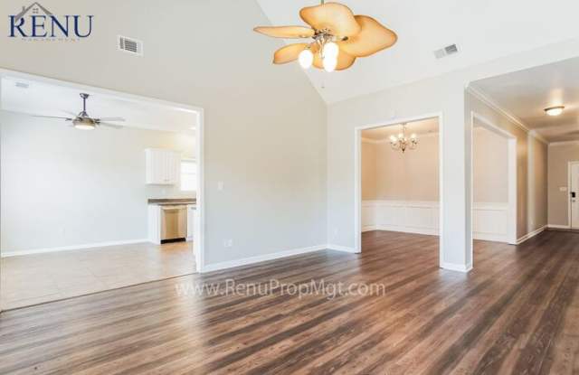 125 Macon Court Gallery 3
