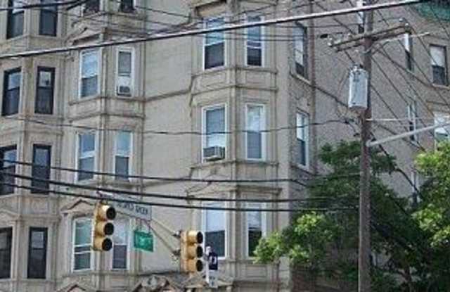 1032 HUDSON ST - 1032 Hudson Street, Hoboken, NJ 07030