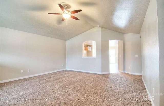 831 N Cottage Cove Way Gallery 4