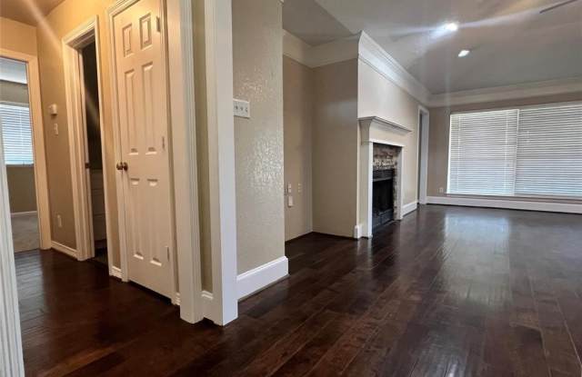 618 Azalea Drive Gallery 2