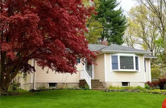 28 Barnett Road E photos photos