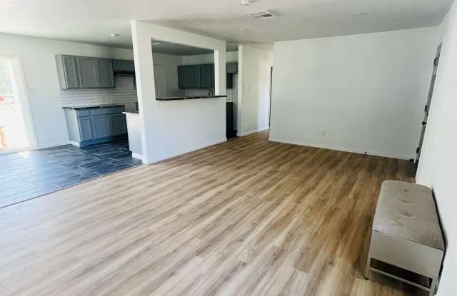 2335 W 3rd Ave photos photos