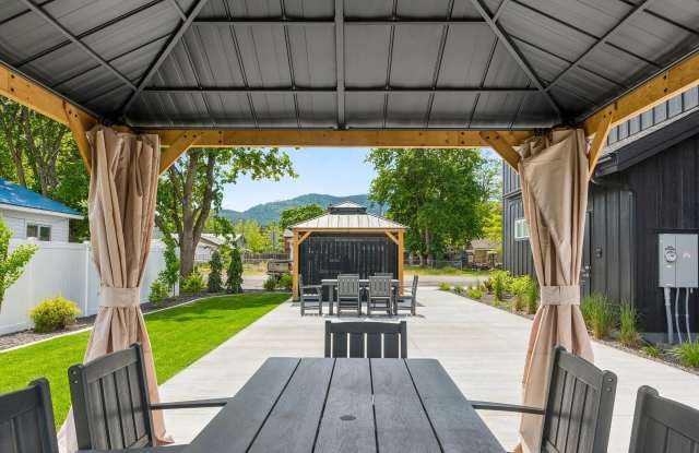 Sawtooth Flats Gallery 3