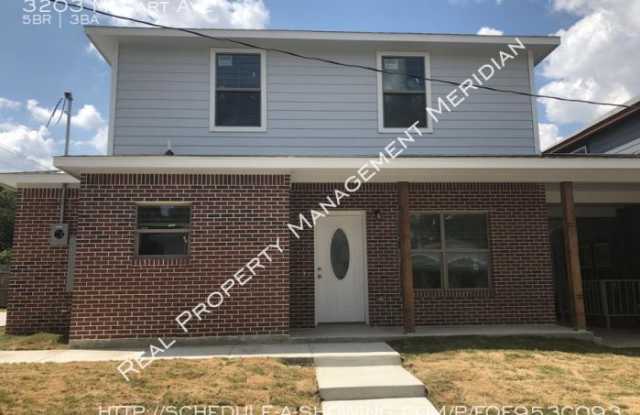 3203 McCart Ave - 3203 Mccart Avenue, Fort Worth, TX 76110