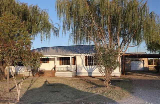 411 Lloyds Lane photos photos